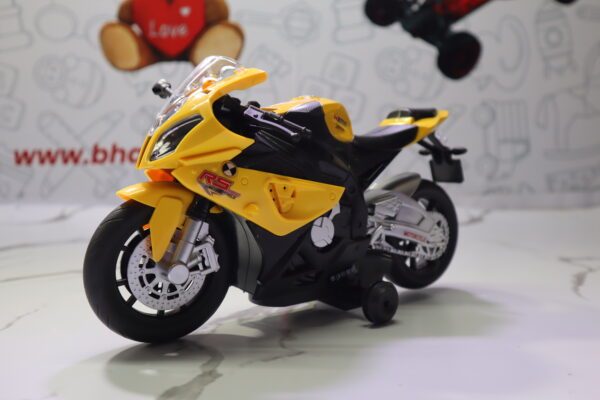 Lumo Race Moto 1:20 RC Model S1000 – Light, Sound, Forward Motion, and 360° Rotation