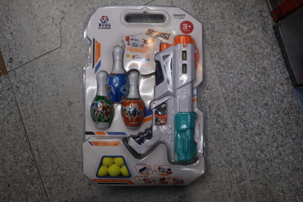 2-in-1 Water Shoot Gun with 3 Bowling Pins & 5 Soft Ball Bullets