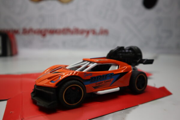 Mist Smoke Spray and Light Up Car – Multicolor Racing Toy Car (Random Color)