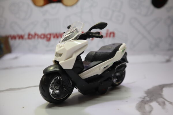 DIY Cast Scooty Toy – Fun Build & Play Model for Kids