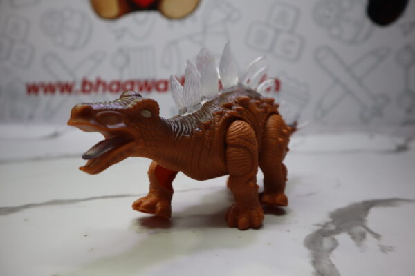Lumo Dinosaurs New Century – Bright Lights, Realistic Roars, and Movable Limbs!