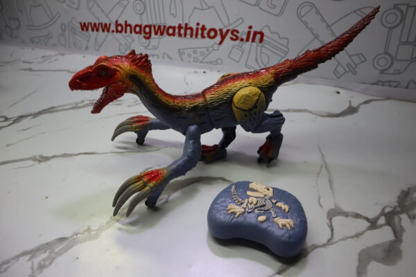 Lumo RC Dinosaur – Light, Sound & Roaring Action